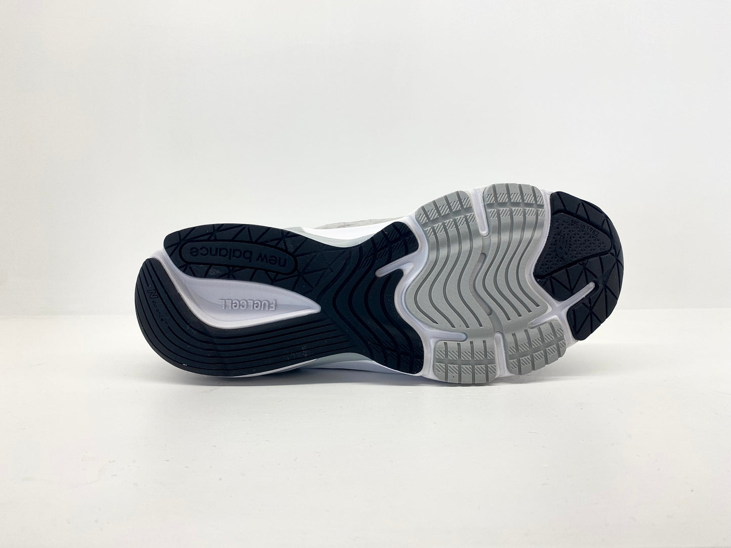 New Balance 990 V6 Uomo