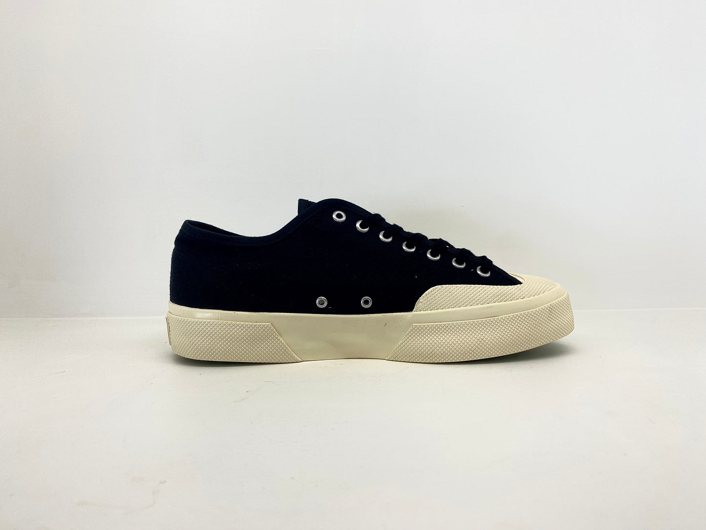 Superga Artifact