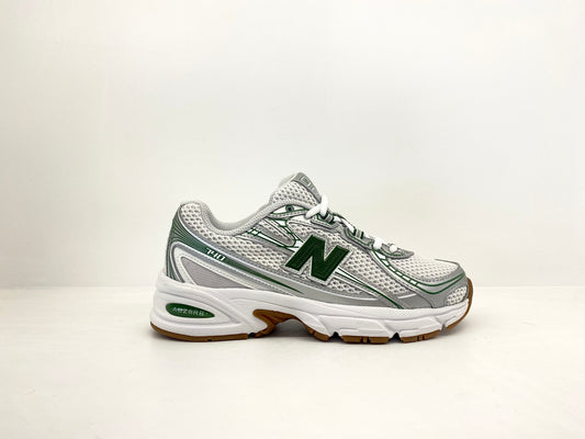 Scarpa New Balance 740