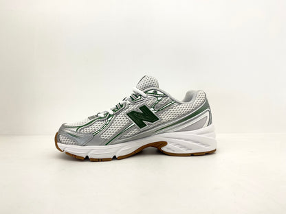 Scarpa New Balance 740