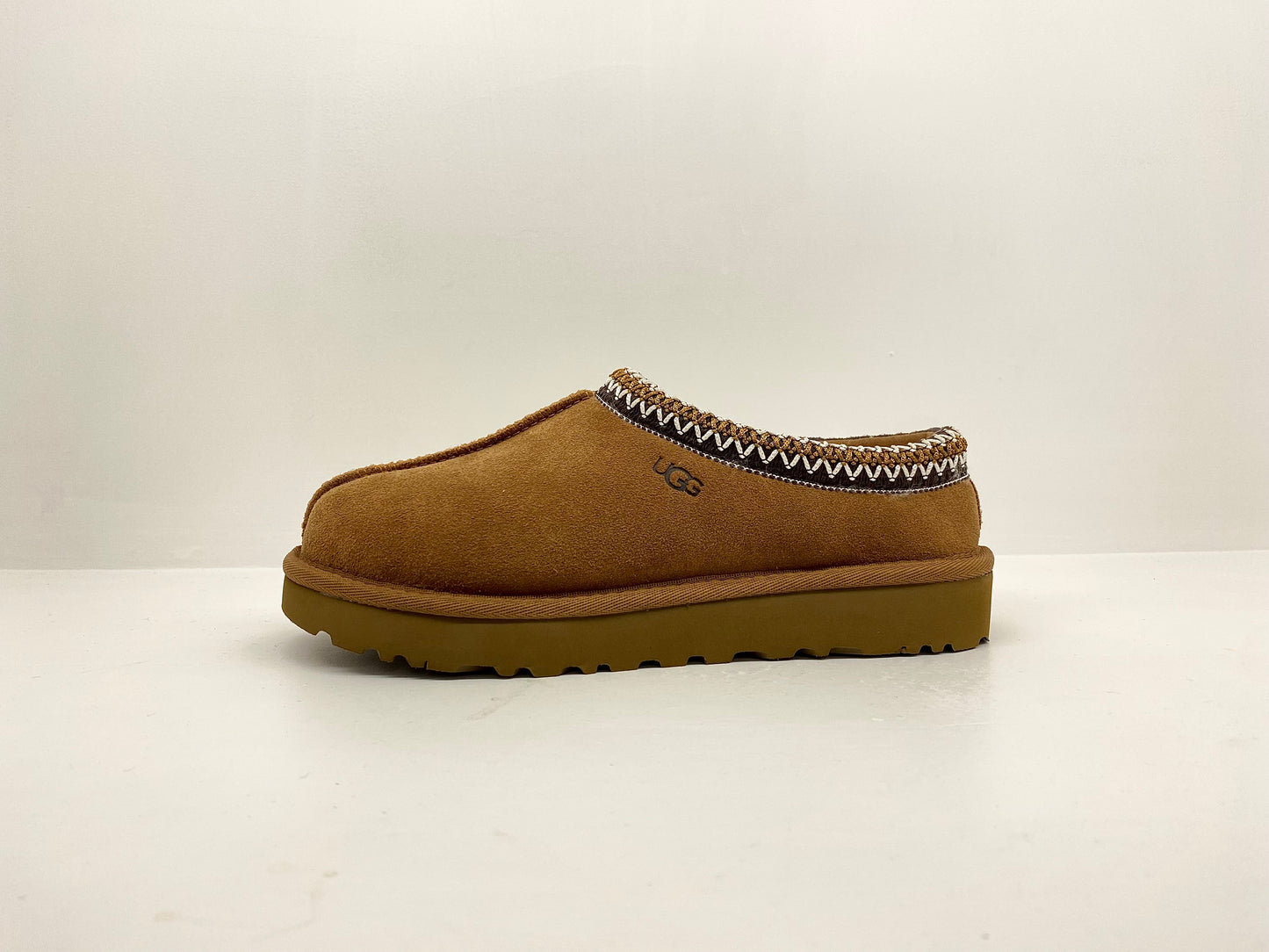 UGG Tasman