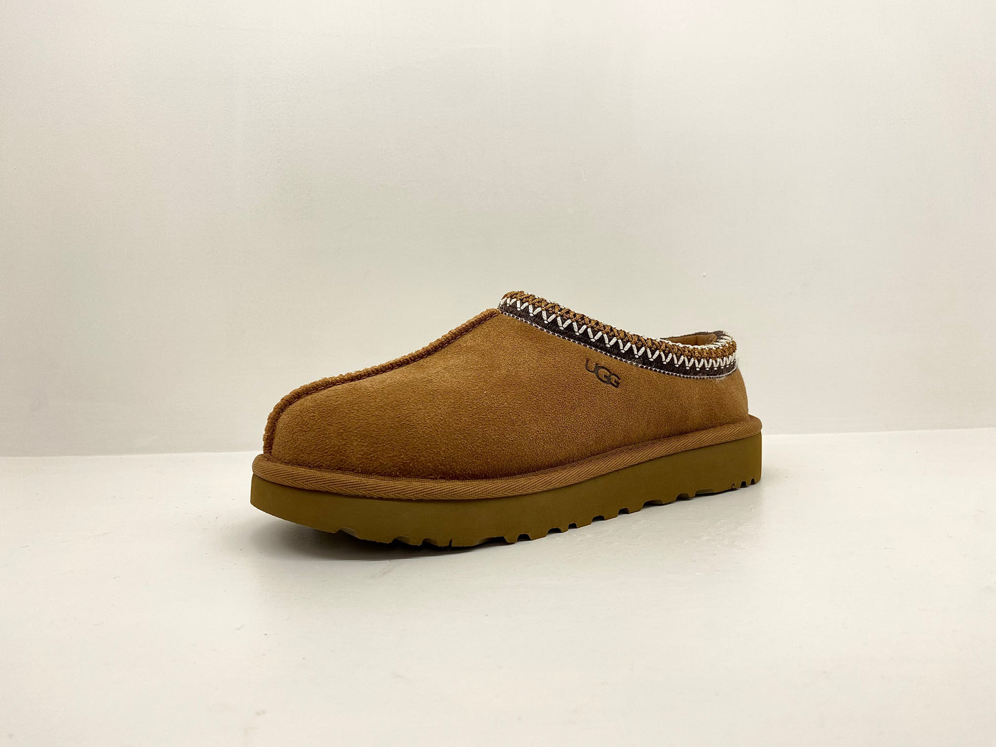 UGG Tasman